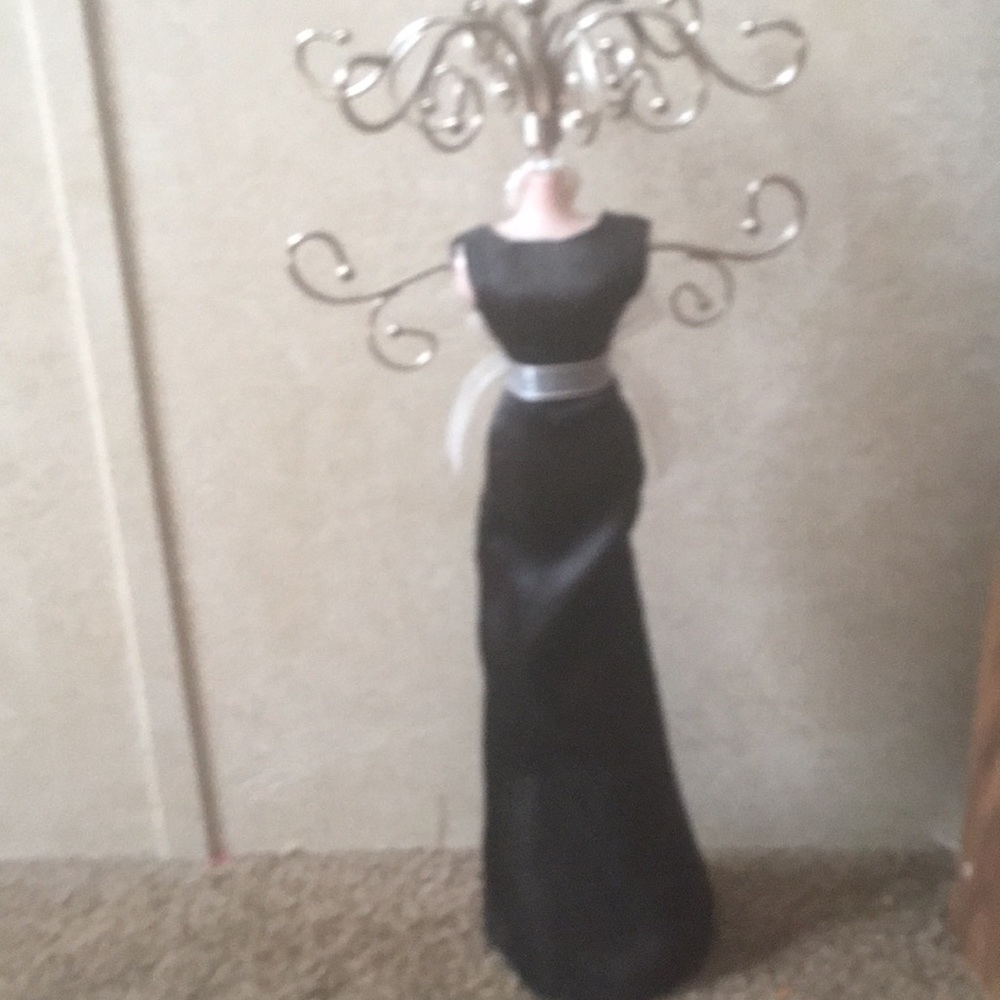 Jewelry holder